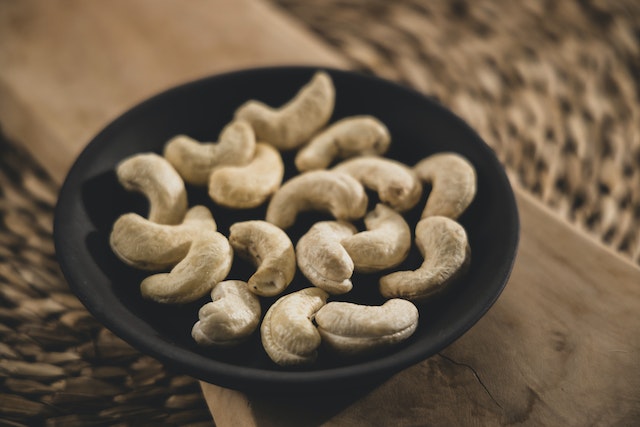 Bowl of cashews. Blog. The power of cashews.