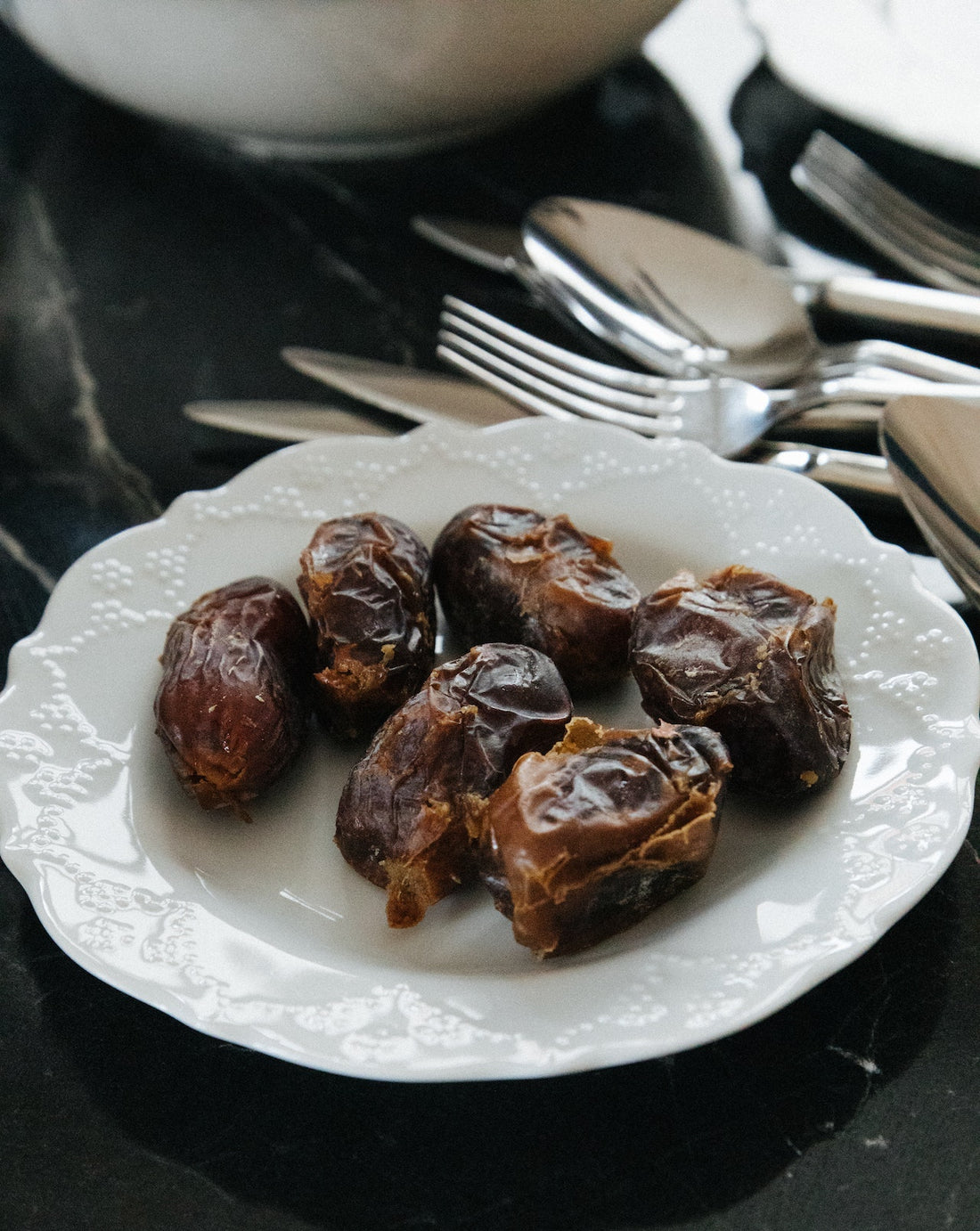 Dates on a plate. Blog. Improve brain function and More? Why are dates so good for you?